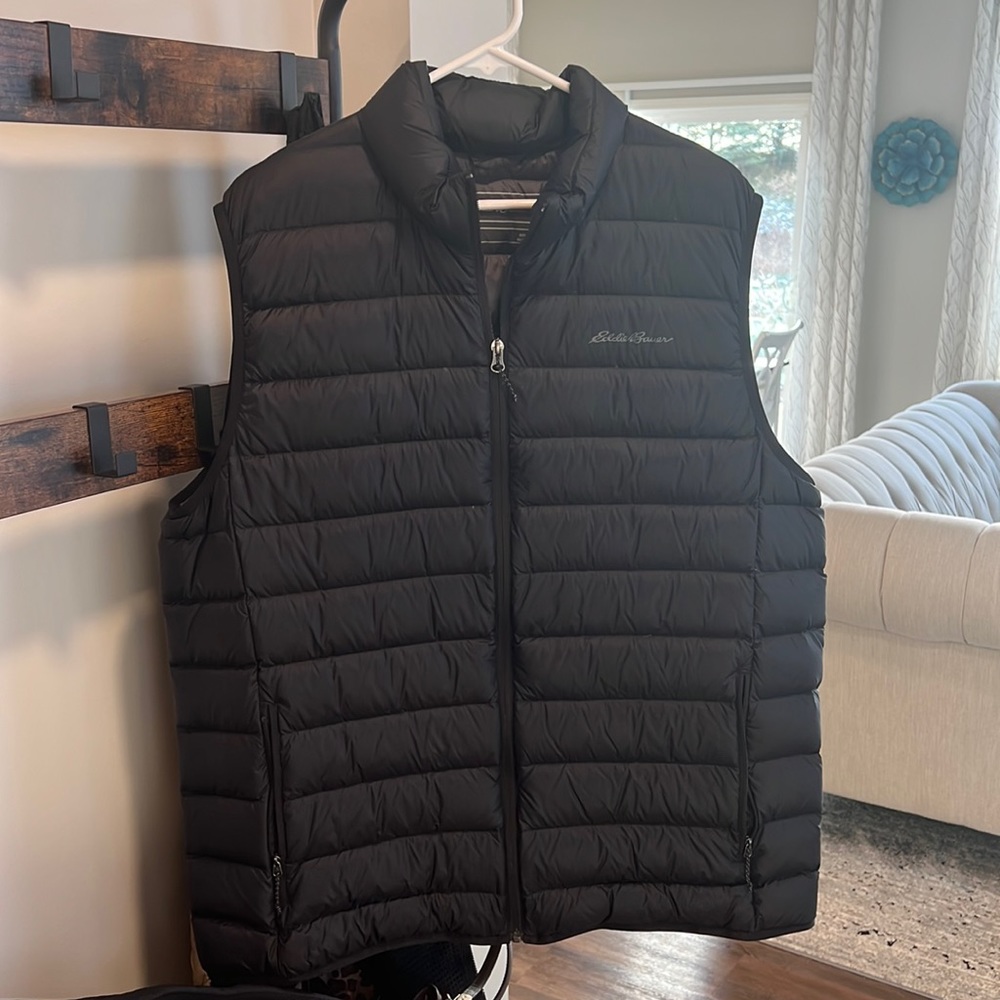 Eddie Bauer Mens (XL Tall) Down Vest